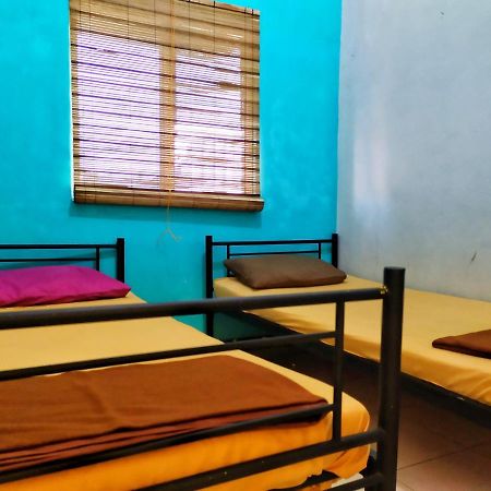 Rumah Teman Backpacker Semarang Extérieur photo