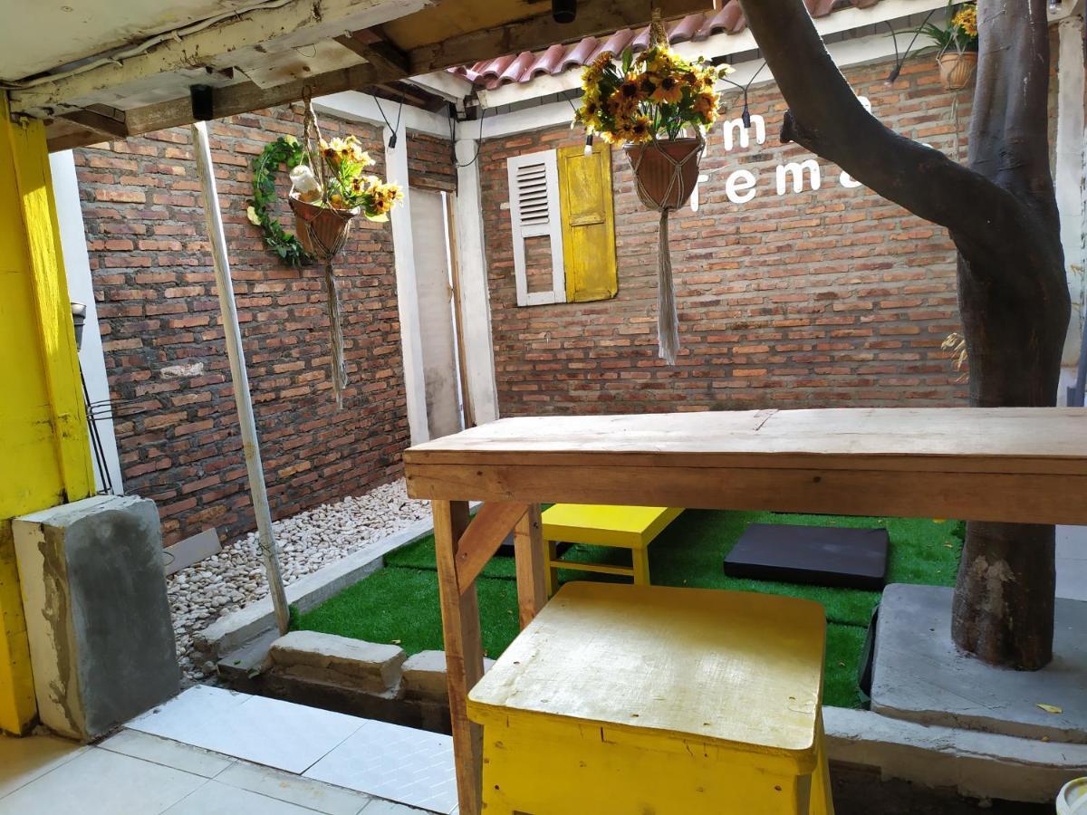 Rumah Teman Backpacker Semarang Extérieur photo