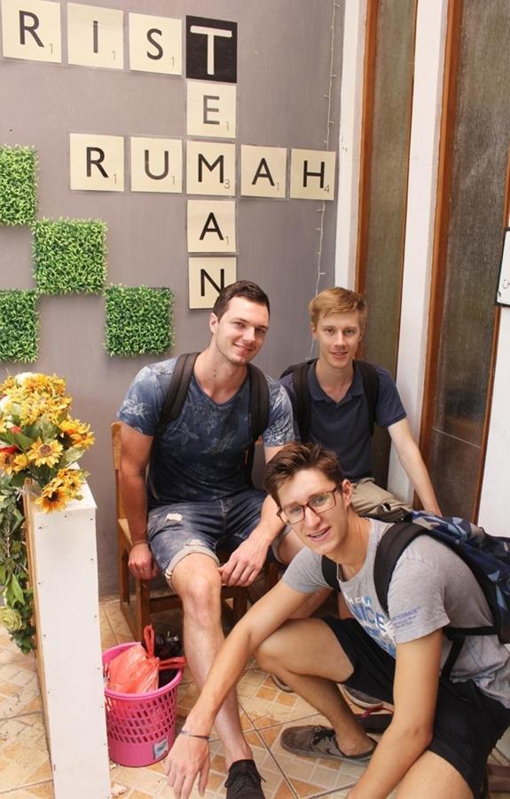 Rumah Teman Backpacker Semarang Extérieur photo